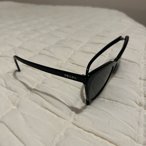 Prada Black Sunglasses Modern Sleek Design - Picture 4 of 5
